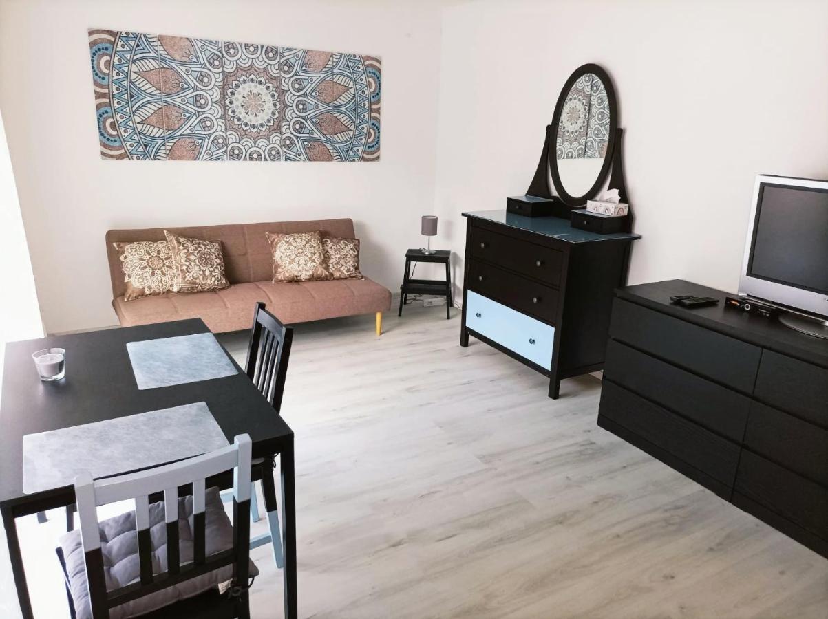 Kleine Ferienwohnung Mit Terrasse Am Waldrand Schonau  Exterior foto